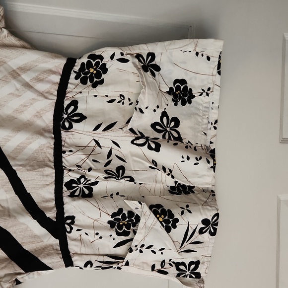 Scrub top - Picture 2 of 5